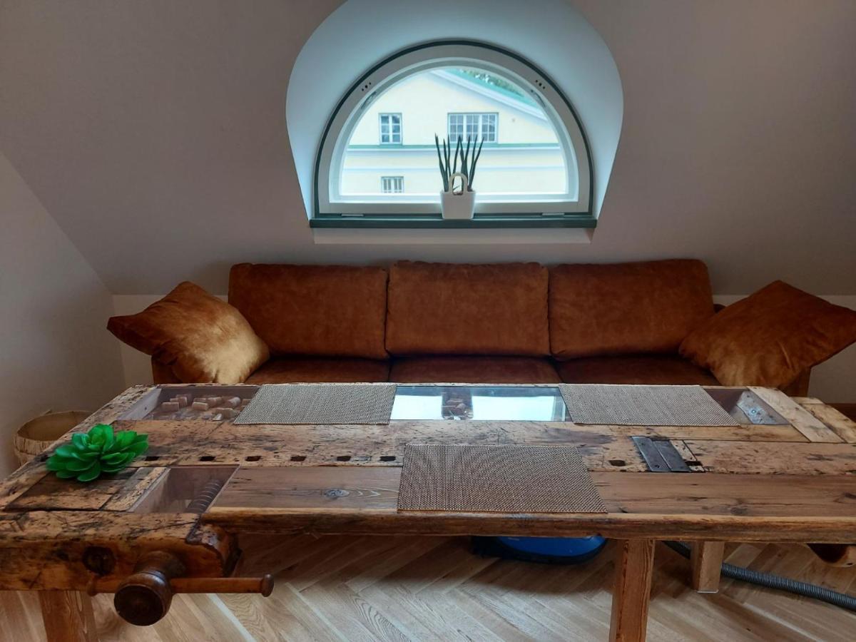 Modern History Apartment Таллин Экстерьер фото