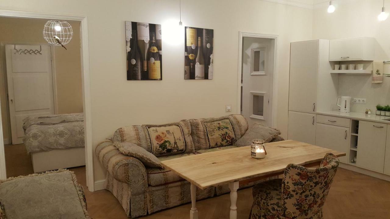 Modern History Apartment Таллин Экстерьер фото