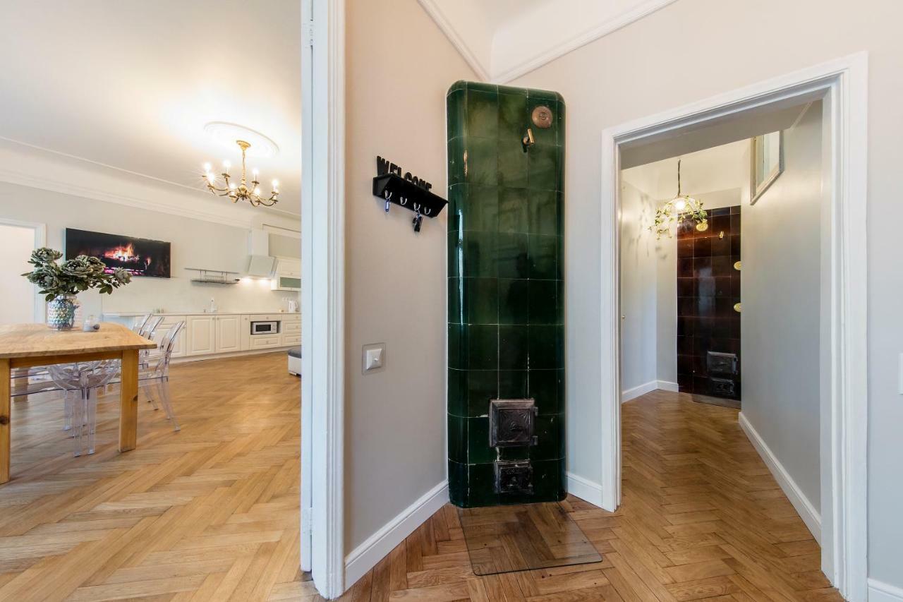 Modern History Apartment Таллин Экстерьер фото
