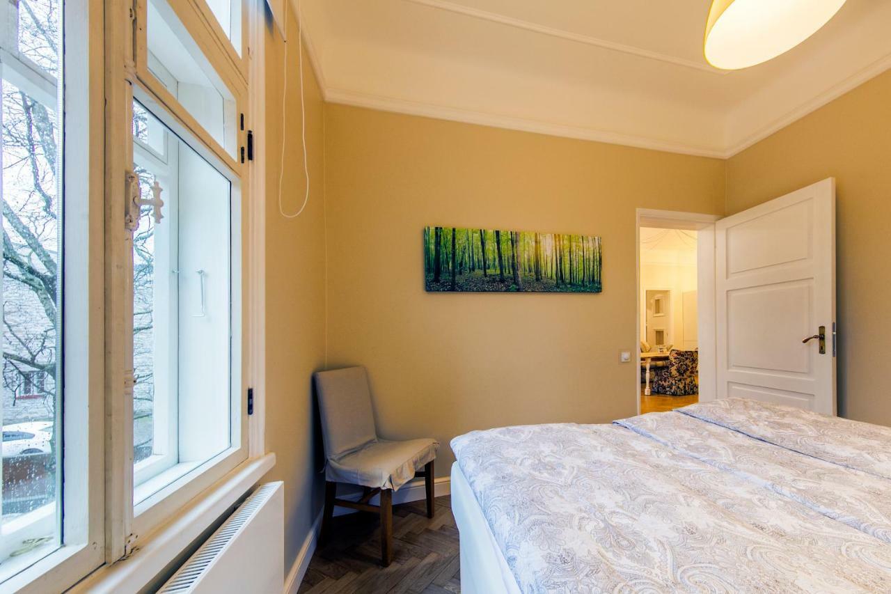 Modern History Apartment Таллин Экстерьер фото